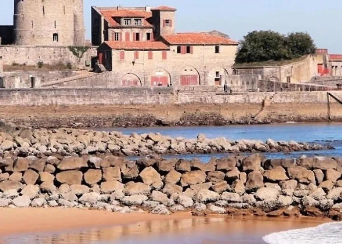 Confortable En Plein Centre De Saint-jean-de-luz, A Deux Pas De La Et Des Commerces - Fr-1-239-586 Apartamento *